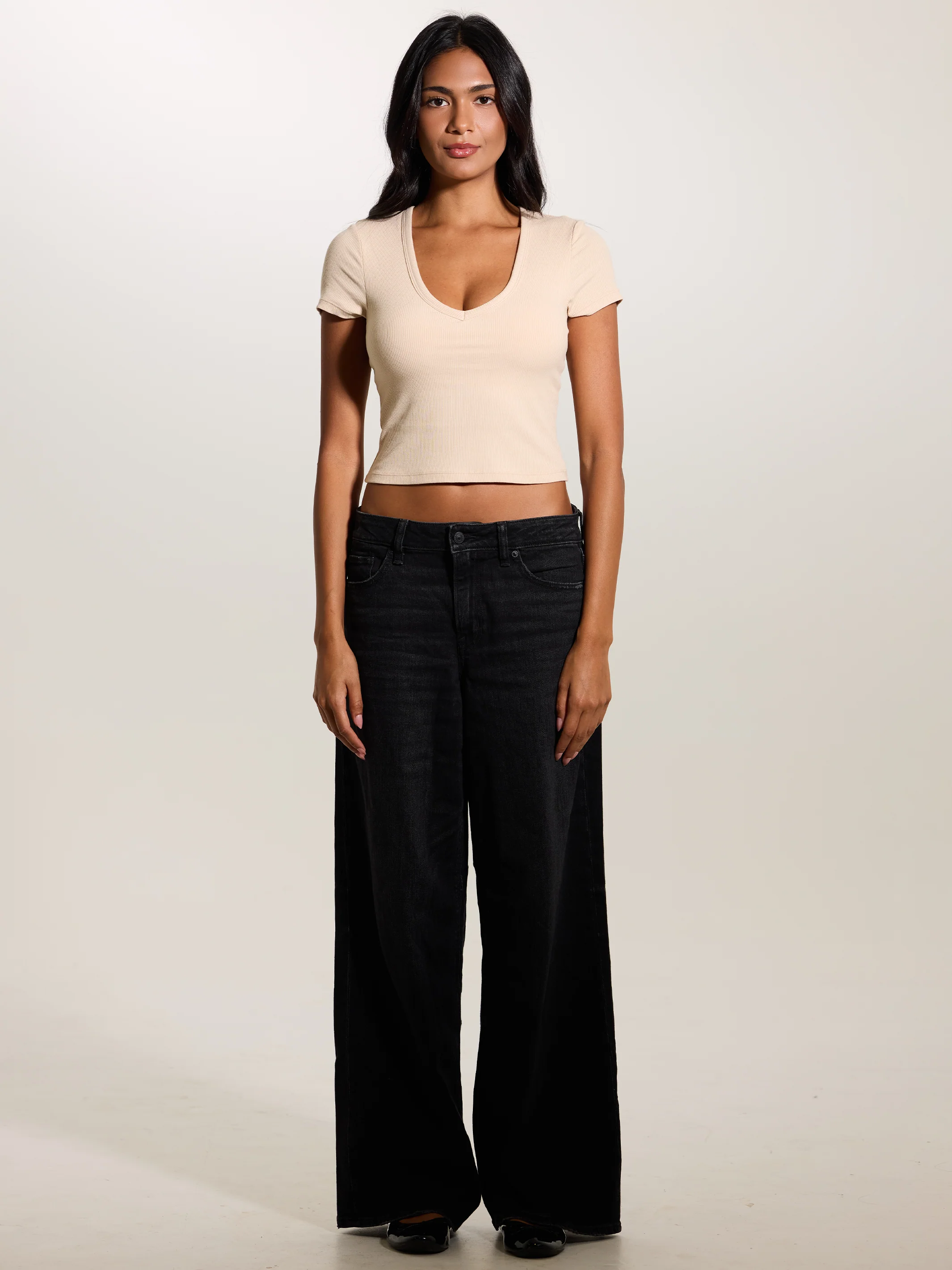 Bamboo V-Neck T-Shirt Brami - Image 14