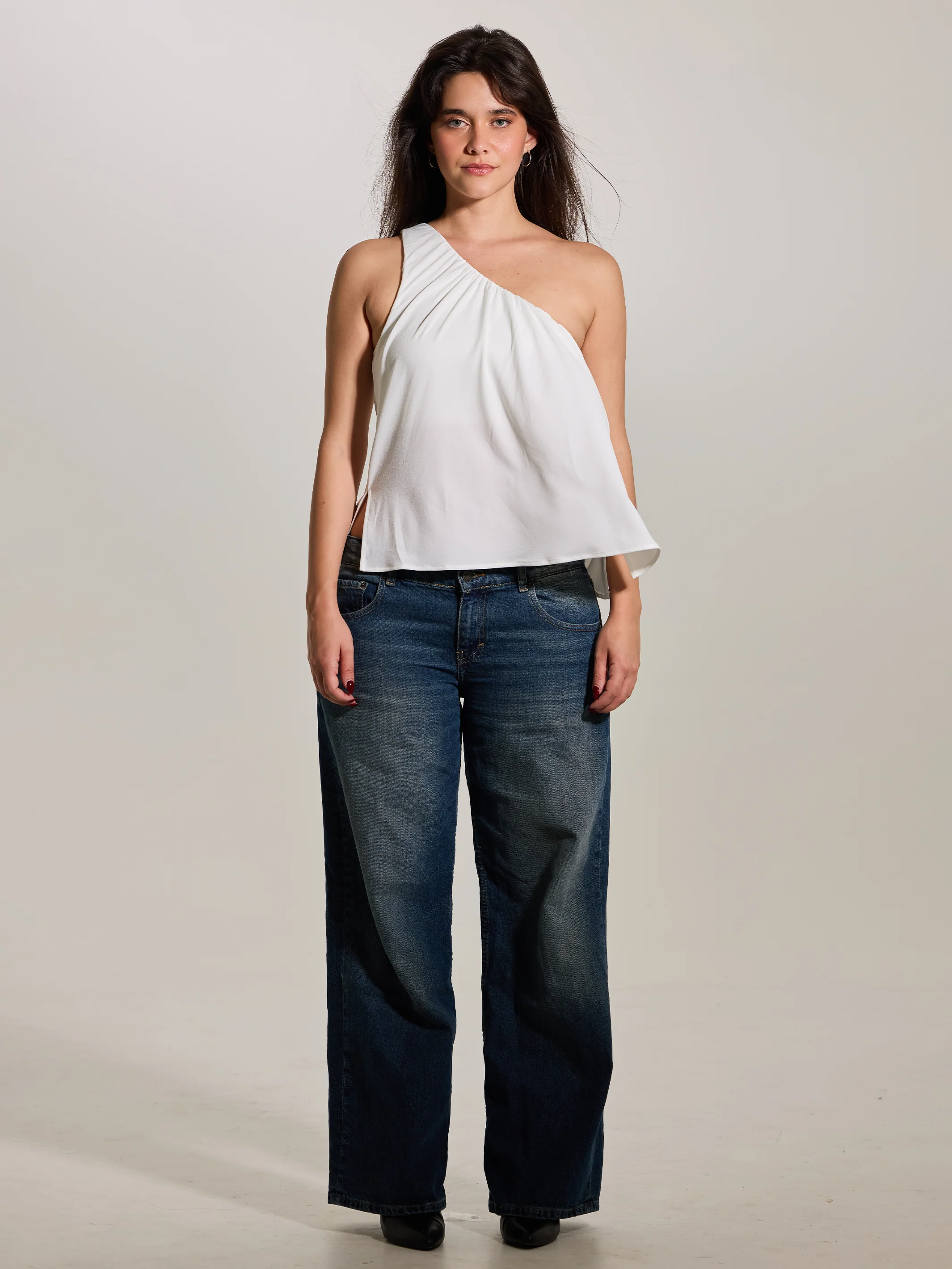 Flowy One Shoulder - Image 19