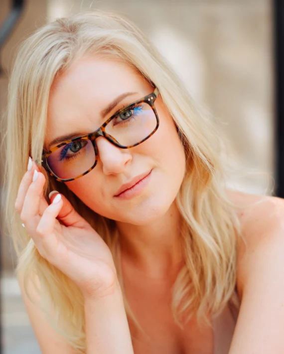 INDEPENDENT - Image 8