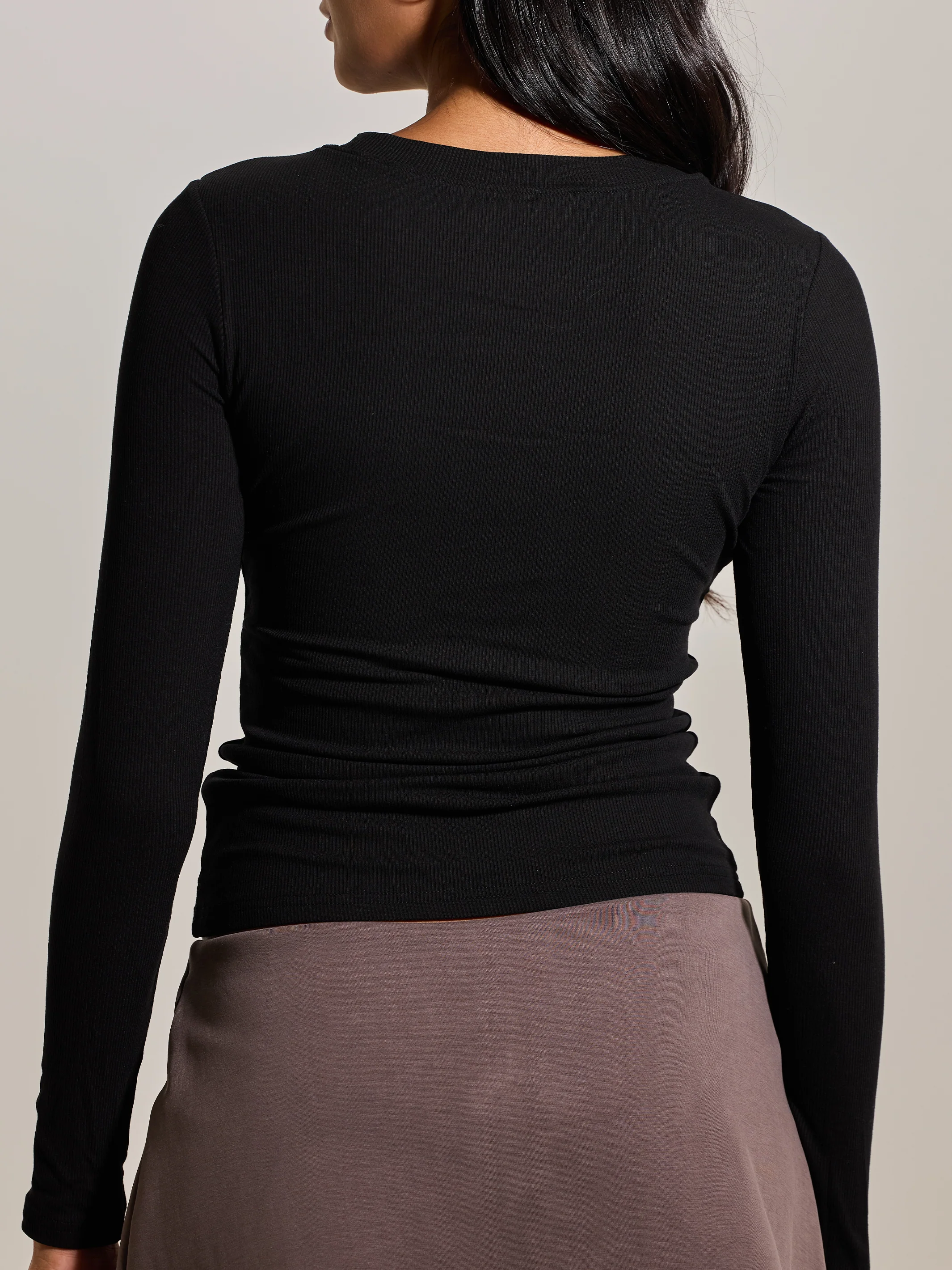 Ribbed Crew Neck Long Sleeve - Image 18