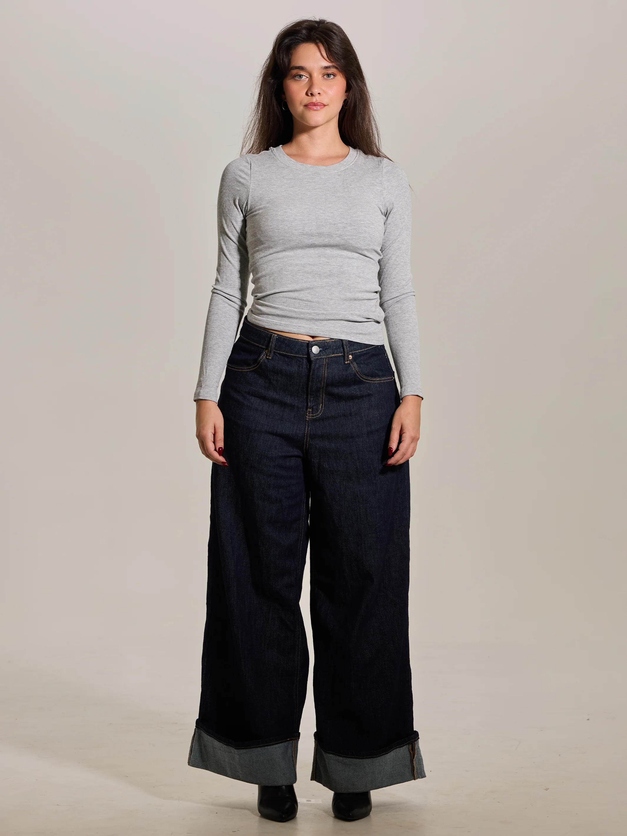 Ribbed Crew Neck Long Sleeve - Image 24