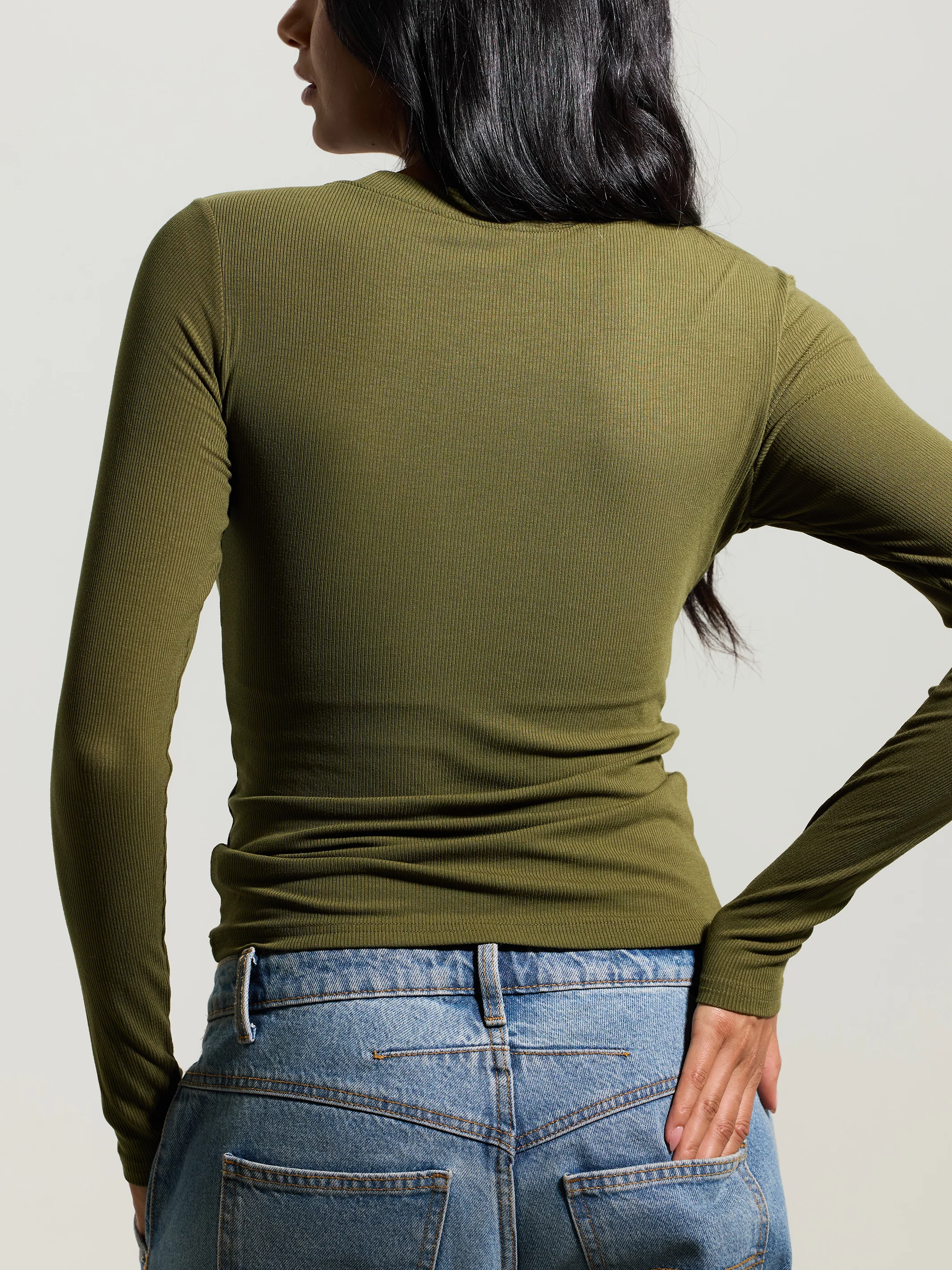 Ribbed Crew Neck Long Sleeve - Image 8