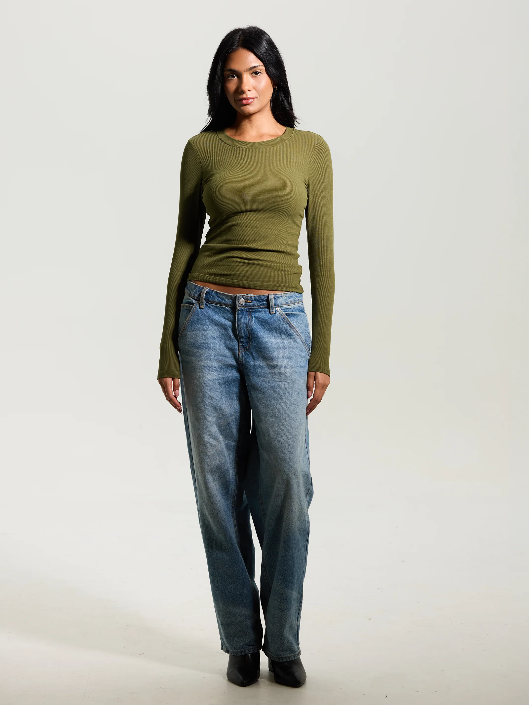 Ribbed Crew Neck Long Sleeve - Image 9