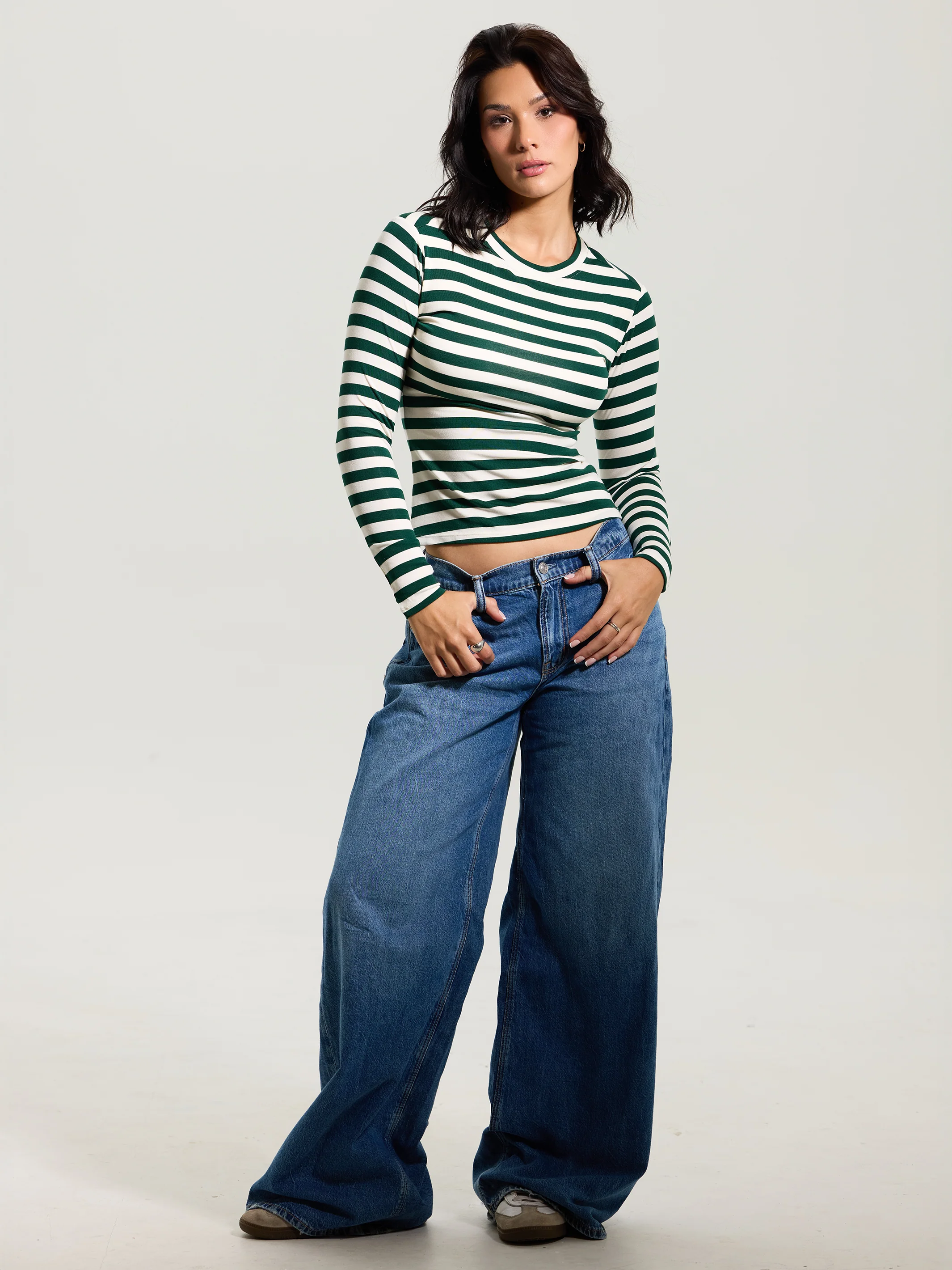 Crew Neck Braless Long Sleeve - Image 21