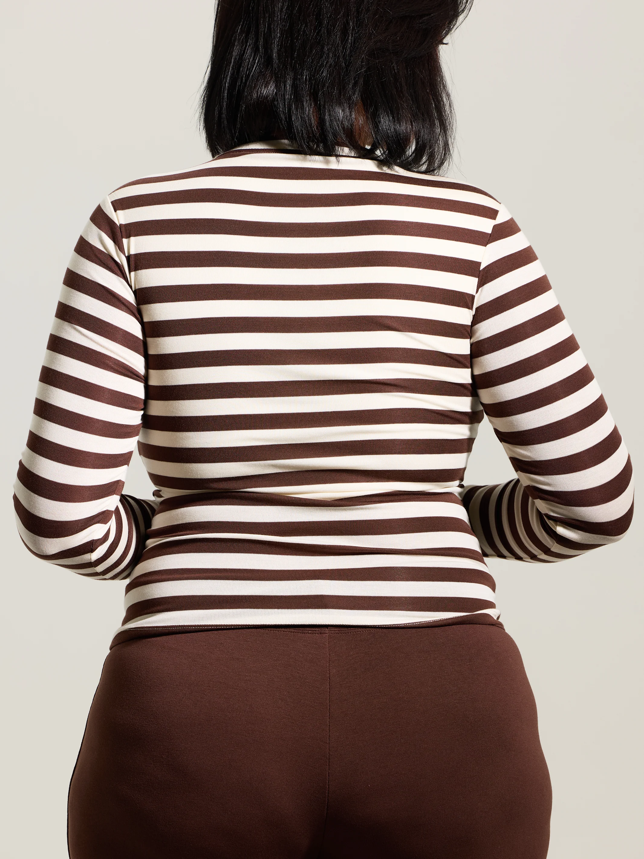 Crew Neck Braless Long Sleeve - Image 30