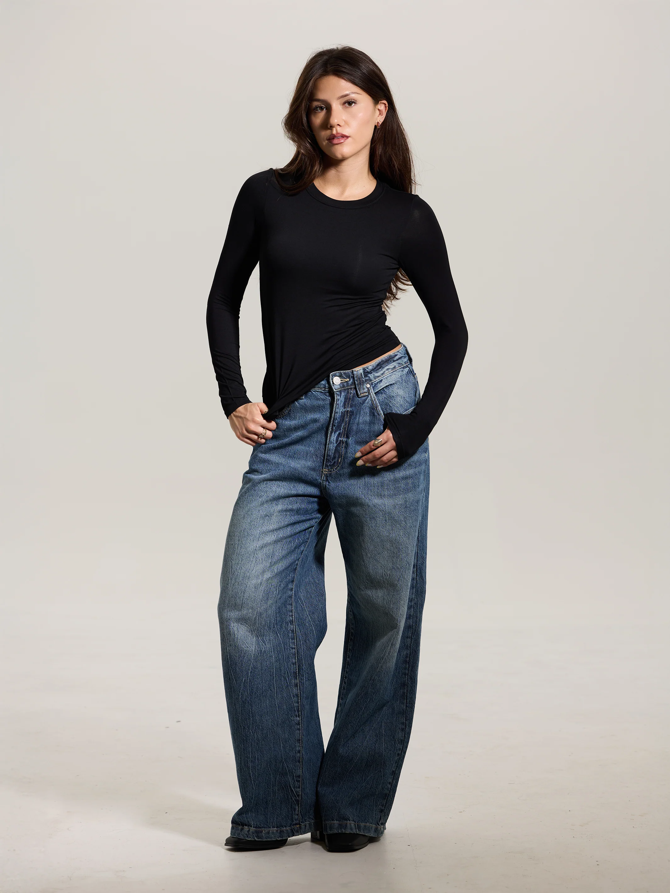 Crew Neck Braless Long Sleeve - Image 44