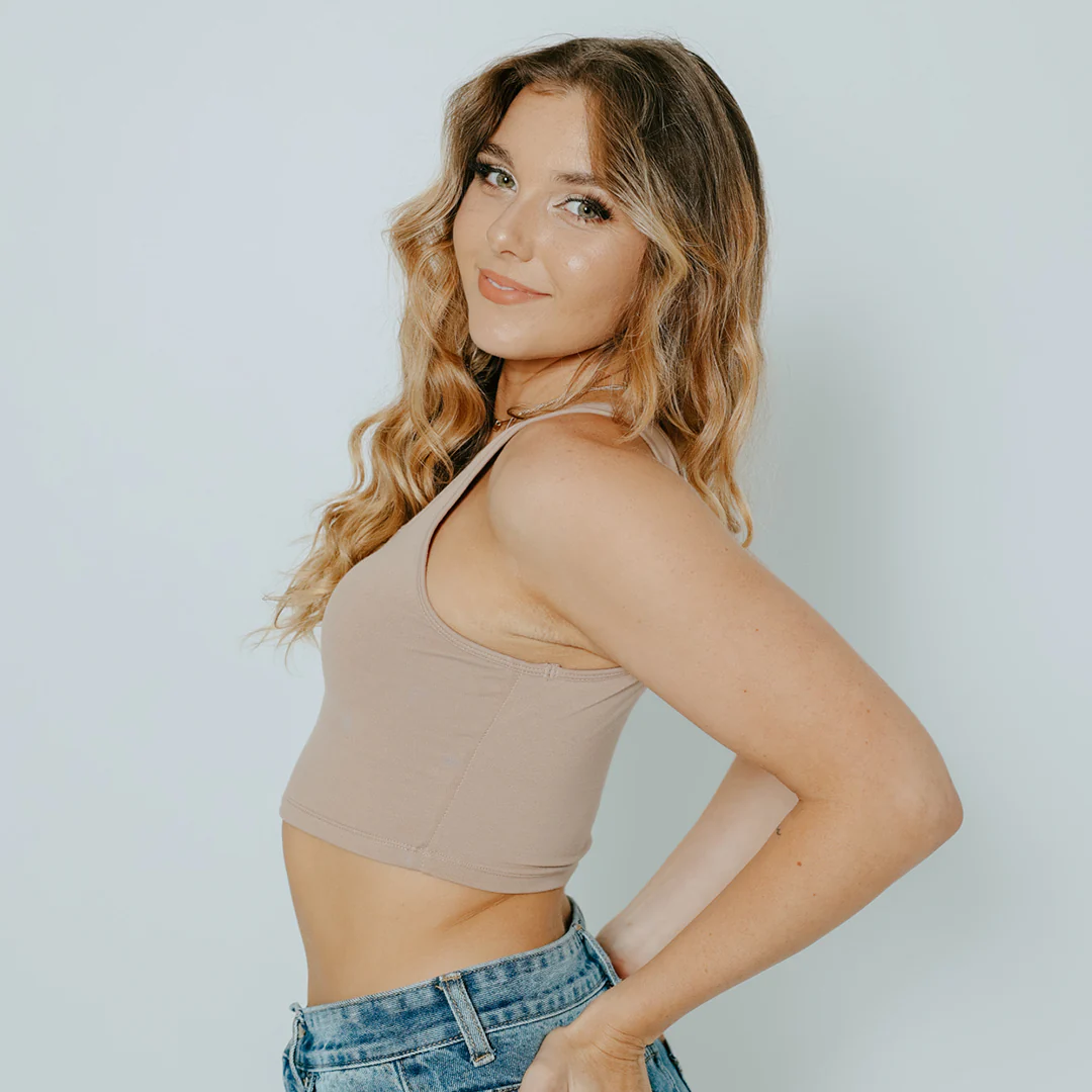 V Cut Brami - Image 3