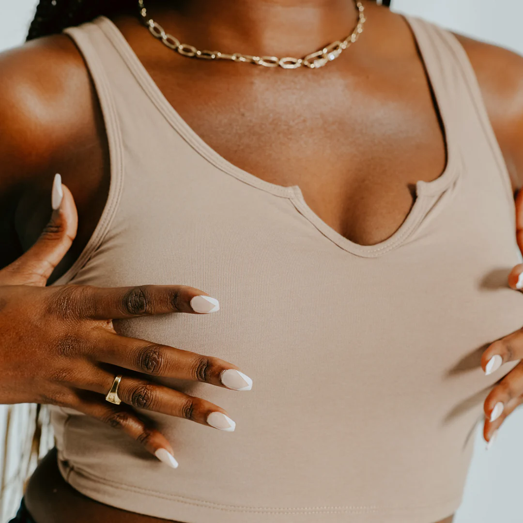 V Cut Brami - Image 8